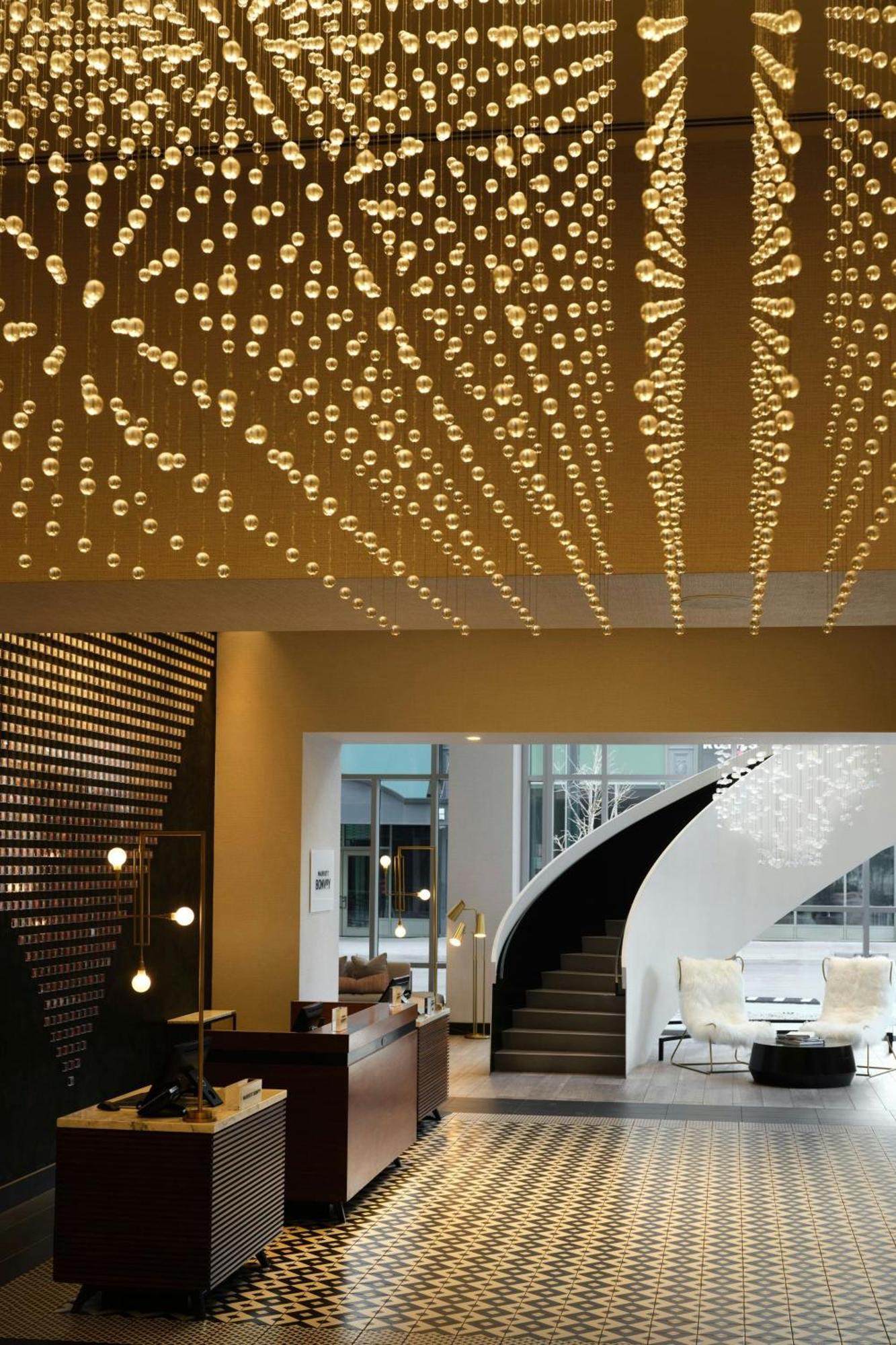 Le Meridien Denver Downtown Exterior photo